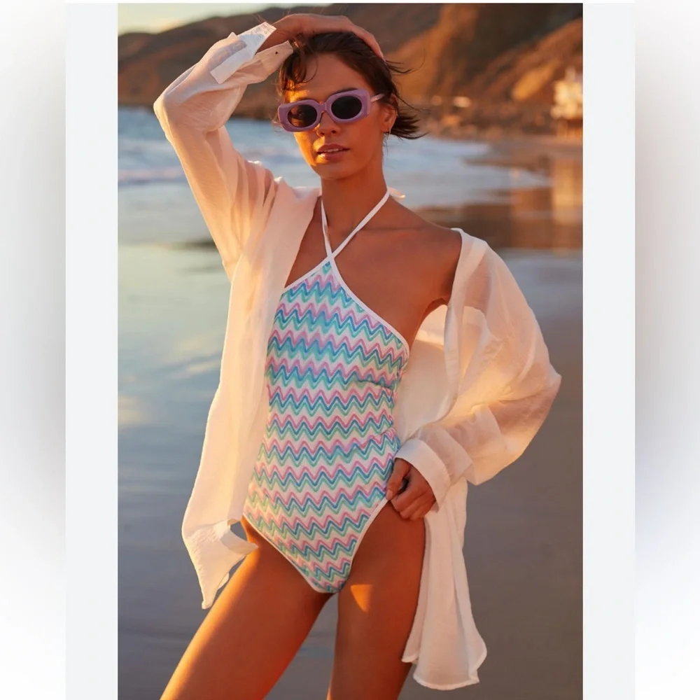 L*Space Mirabella Chevron Ombré Knit Halter One Piece Swimsuit Size Small NWT
